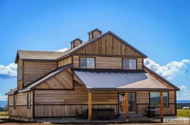 $1,335,000 | 3774 Century Drive, Island Park, ID 83429