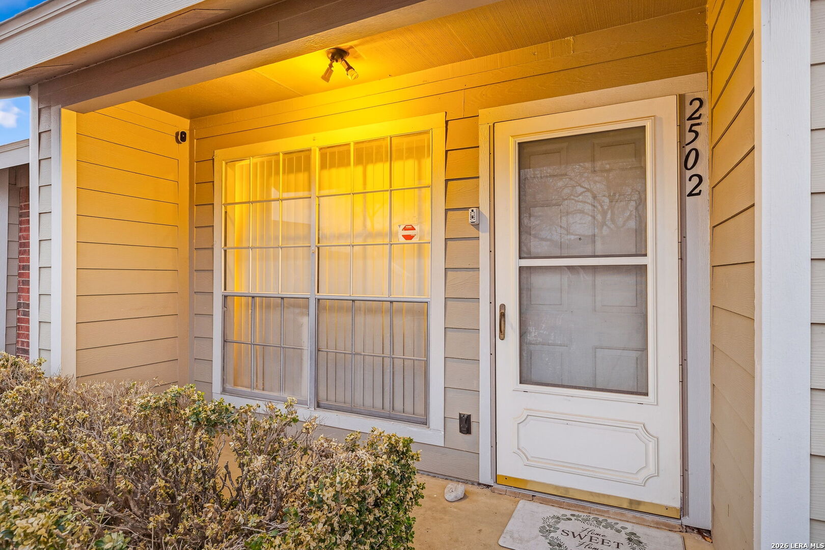 9140 Timber Path, Unit 2502 San Antonio, TX 78250 - Photo 5 of 26 a view of a door