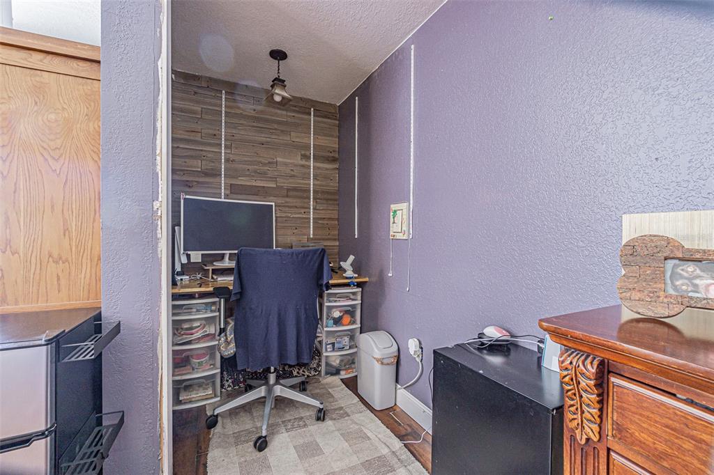 17851 Oxenham Avenue Spring Hill, FL 34610 - Photo 18 of 31 a view of workspace with cabinets