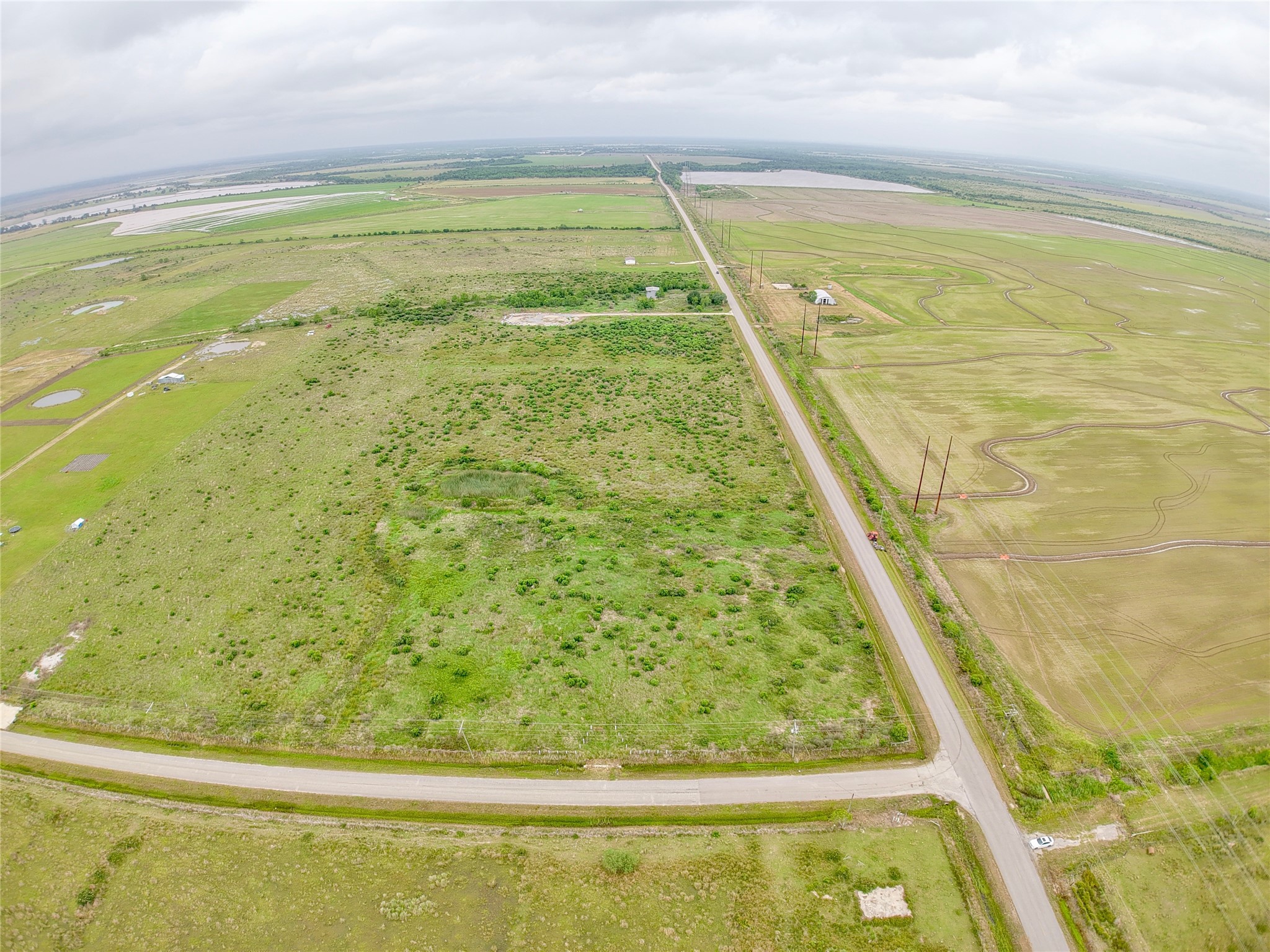 9224 Todd Road Winnie, TX 77665 - Photo 4 of 6 a view of an ocean