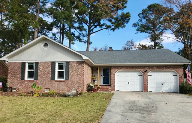 $375,000 | 122 Dunmow Drive, Summerville, SC 29485