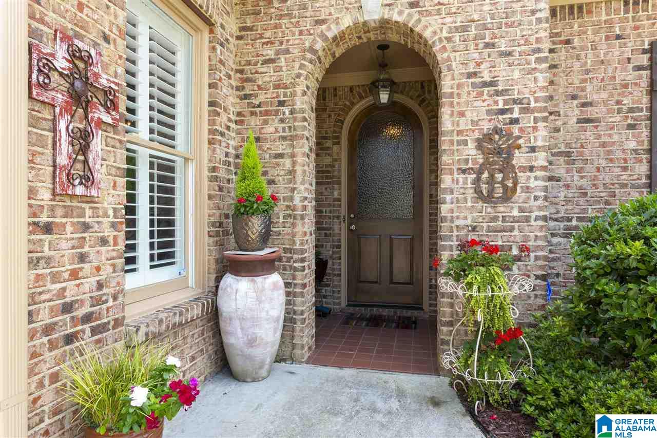 2621 Arbor Way Birmingham, AL 35244 - Photo 2 of 39