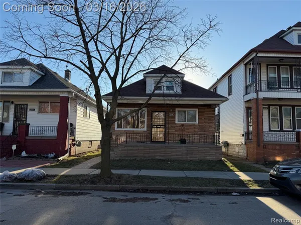 $250,000 | 12091 Sobieski Street, Hamtramck, MI 48212