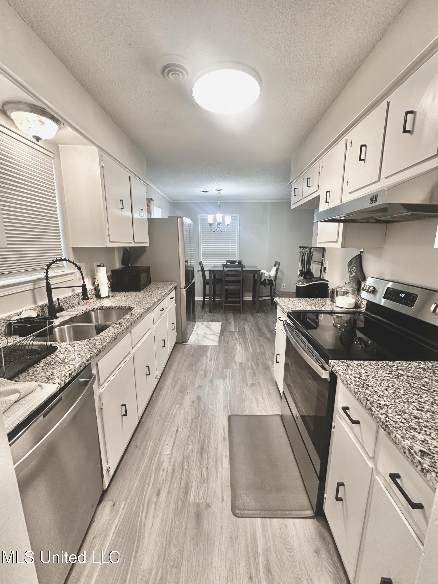 6895 Belle Meade Road Horn Lake, MS 38637 - Photo 5 of 14 IMG_0381