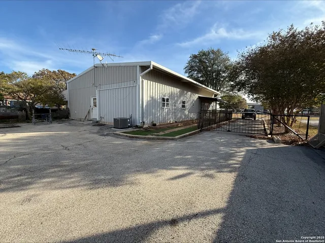 $1,500 | 159 Star, Pipe Creek, TX 78063