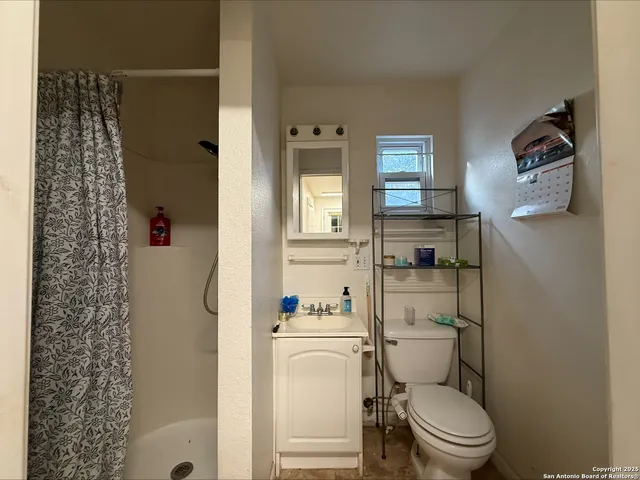 $1,500 | 159 Star, Pipe Creek, TX 78063