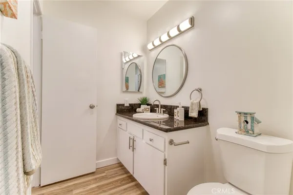 $1,895 | 5500 Ackerfield Avenue, Unit 307, Long Beach, CA 90805
