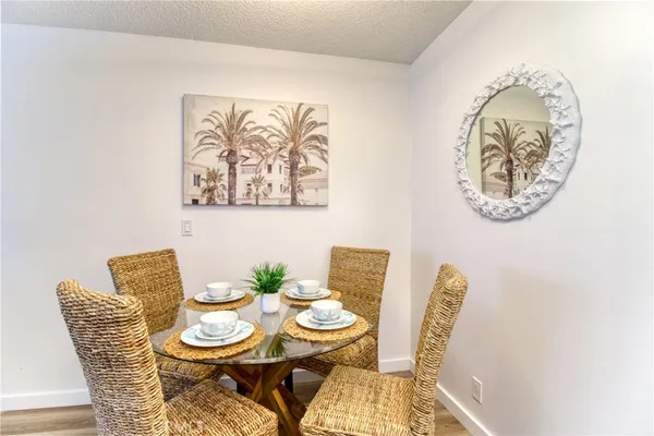 $1,895 | 5500 Ackerfield Avenue, Unit 307, Long Beach, CA 90805