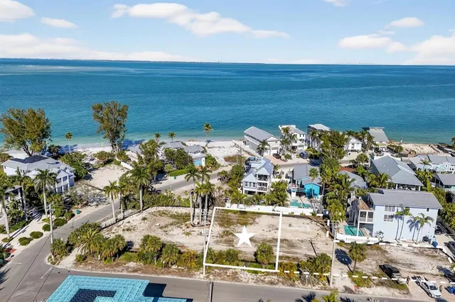 $999,000 | 808 North Bay Boulevard, Anna Maria, FL 34216