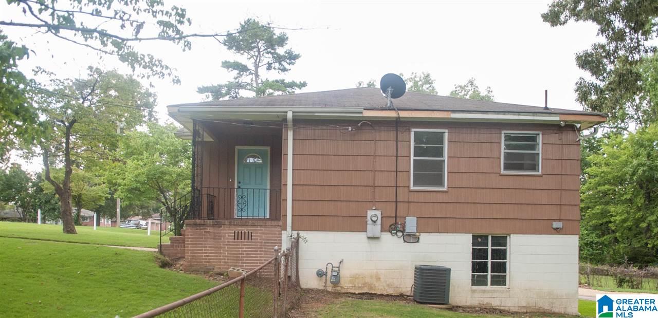 437 Ridgewood Avenue Fairfield, AL 35064 - Photo 3 of 13