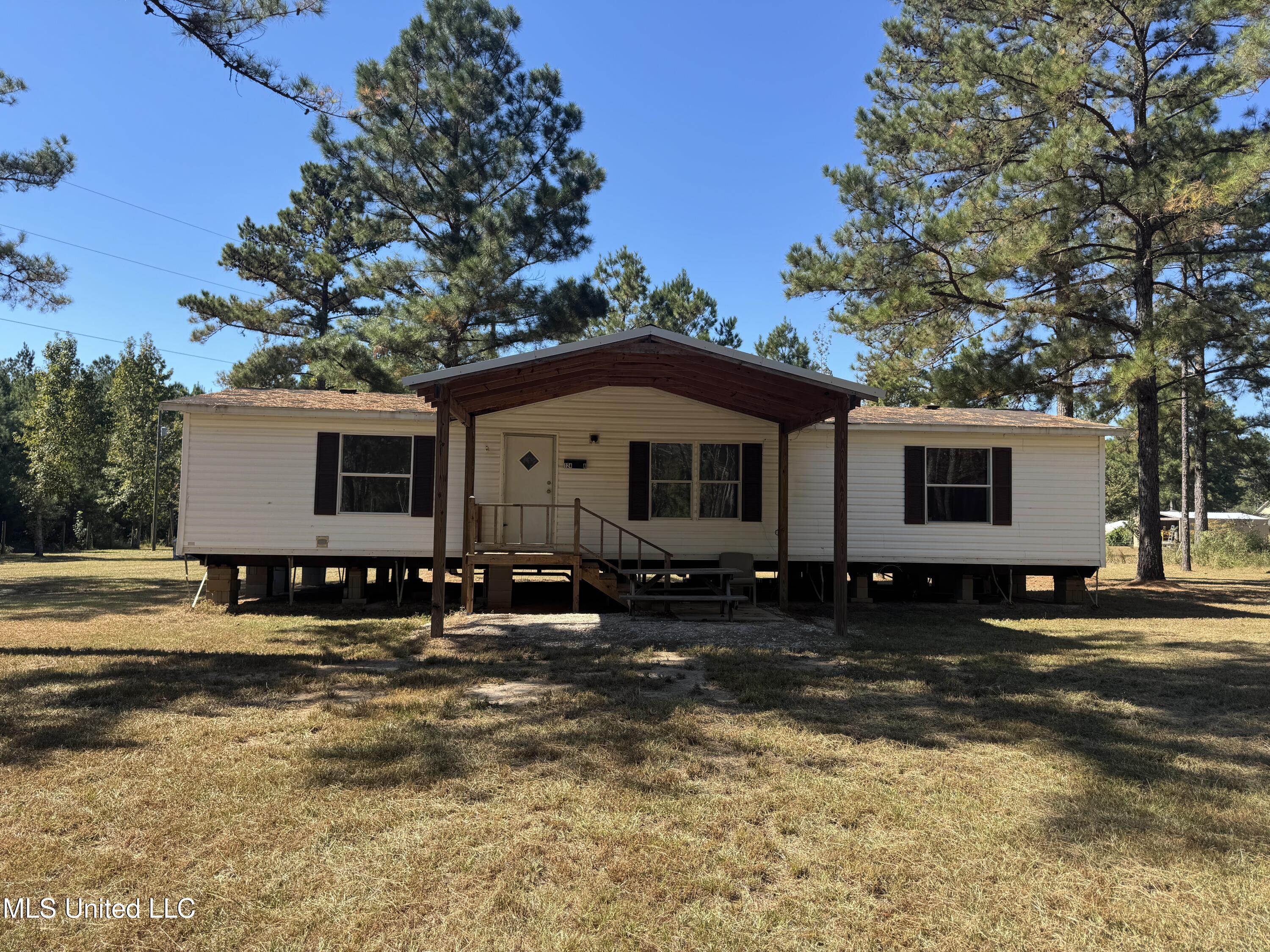 124 Ida Miller Road Lucedale, MS 39452 - Photo 2 of 36 IMG_2646