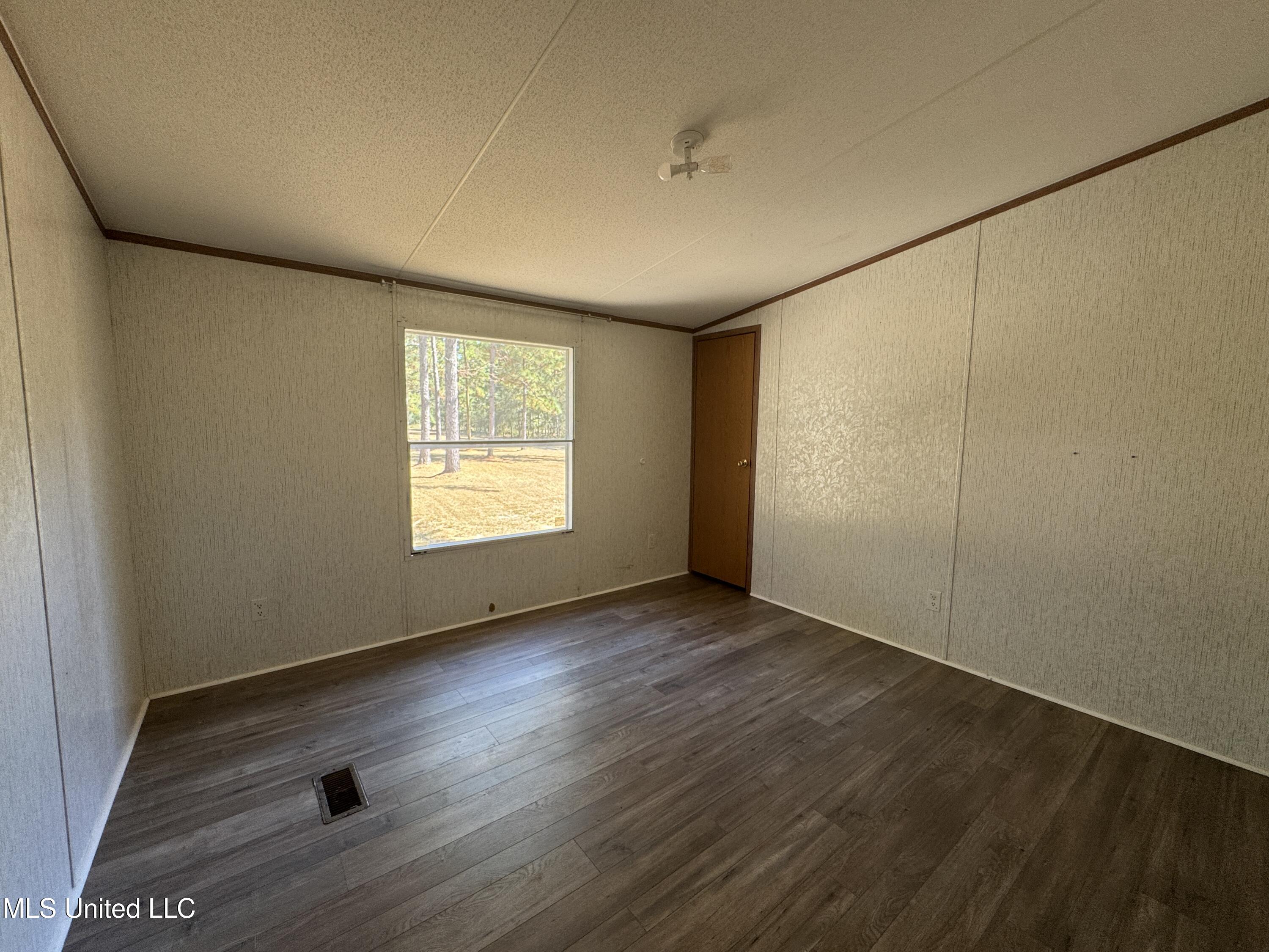 124 Ida Miller Road Lucedale, MS 39452 - Photo 10 of 36 IMG_2657