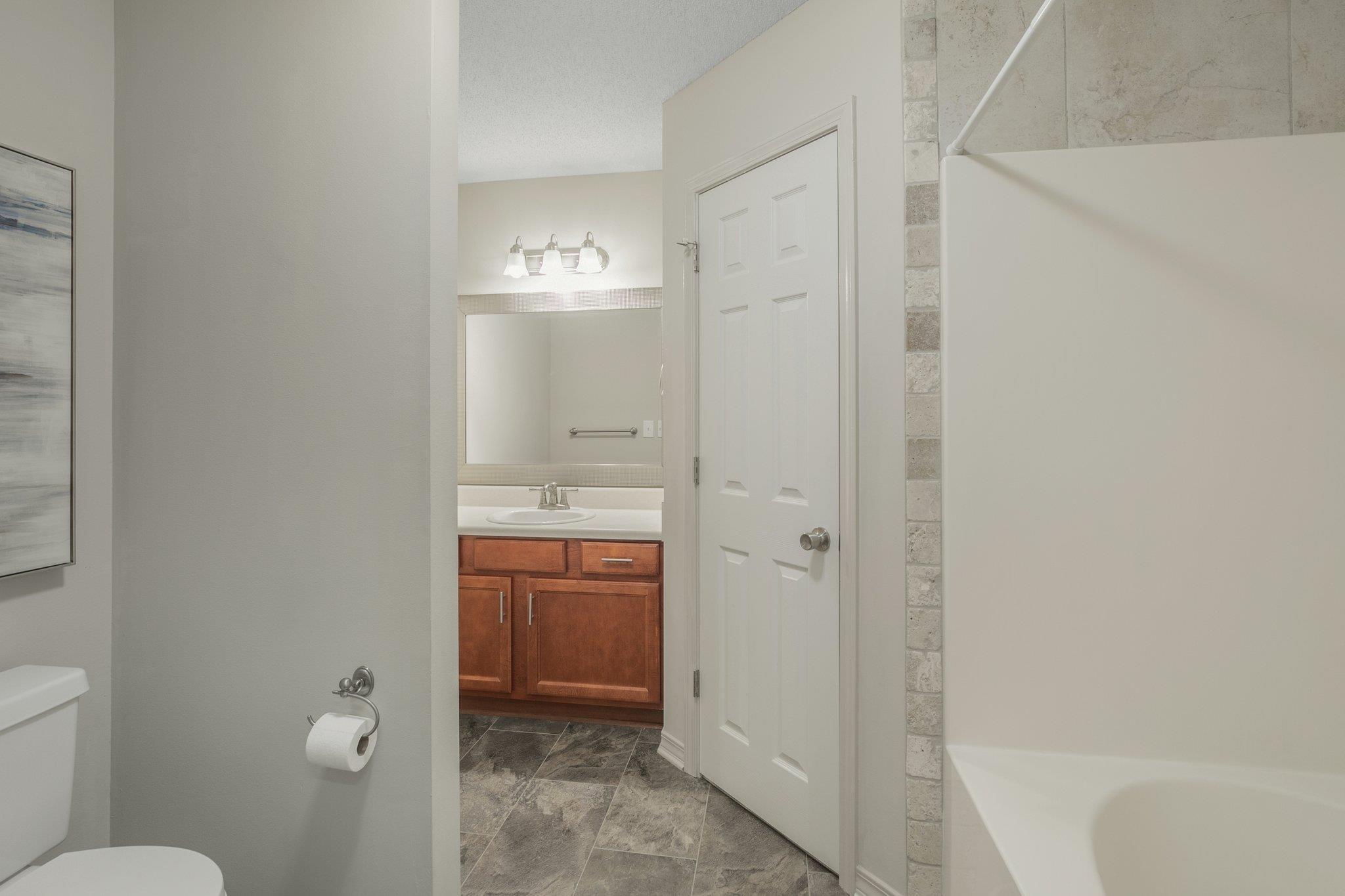 8176 Edgewood Drive Daphne, AL 36526 - Photo 23 of 40