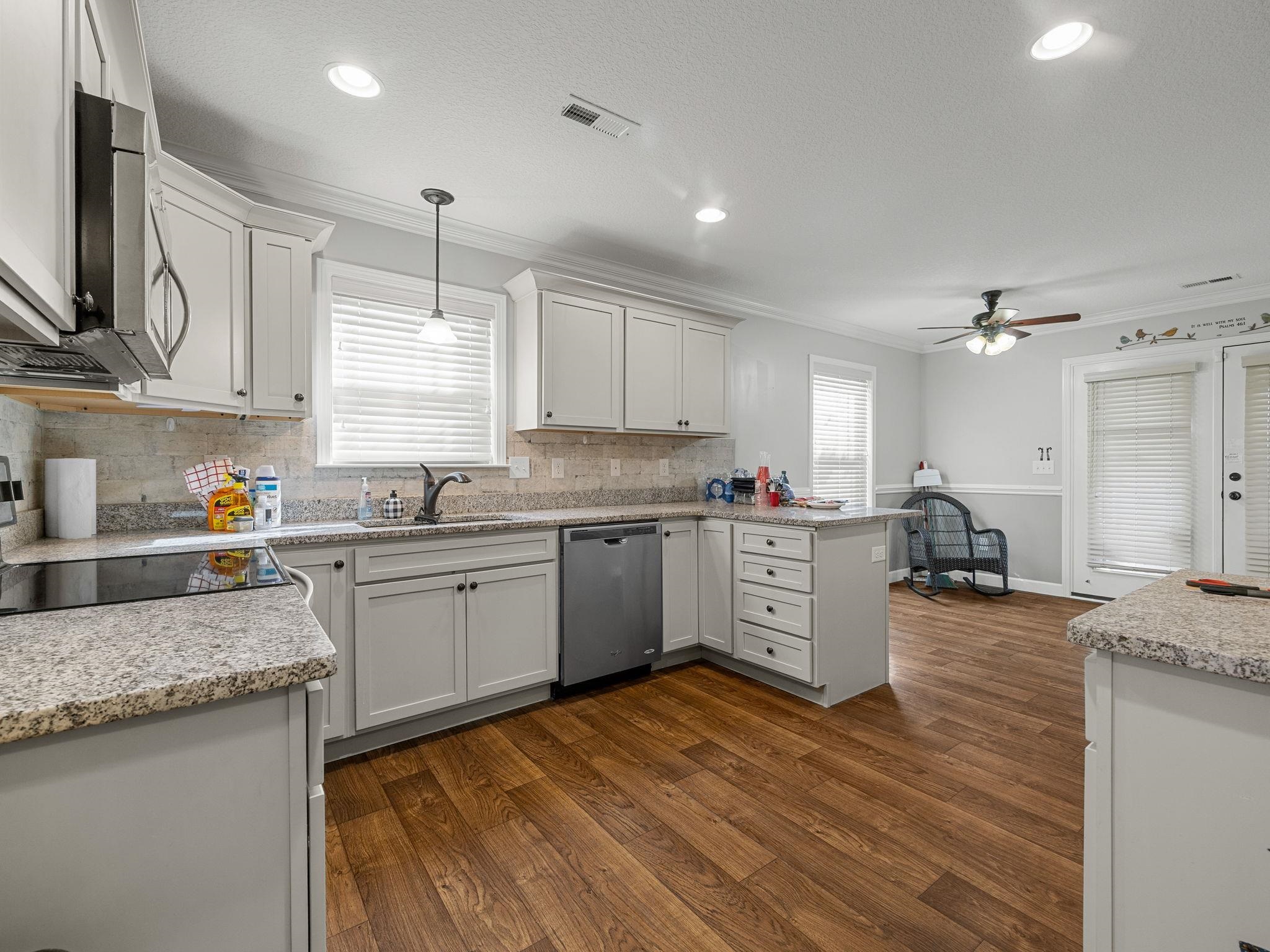 728 Cerons Street Moore, SC 29369 - Photo 8 of 31