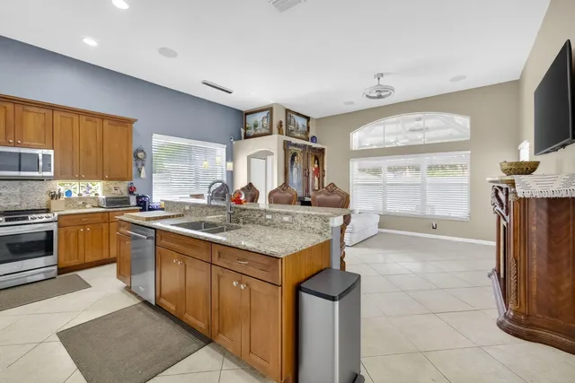 $5,600 | 6405 Shadow Creek Village Circle, Lake Worth, FL 33463