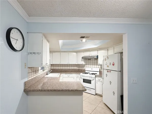 $2,200 | 631 Park Shadow Court, Baldwin Park, CA 91706