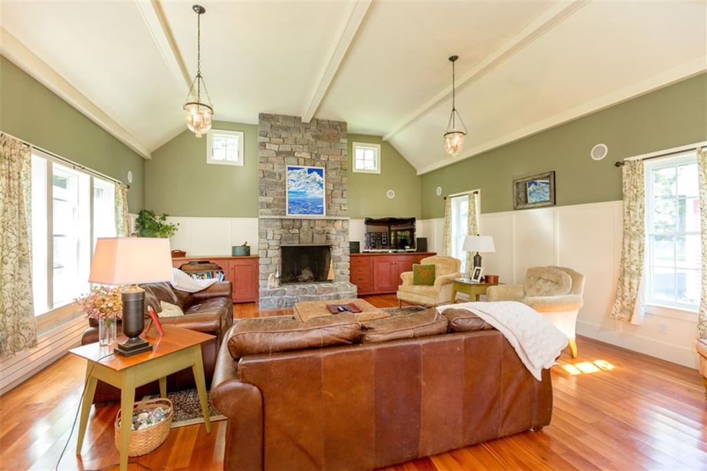 8 Mayflower Drive Cumberland, ME 04021 - Photo 8 of 17 Photo