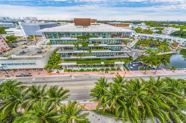 $3,600 | 2301 Collins Avenue, Unit 1030, Miami Beach, FL 33139