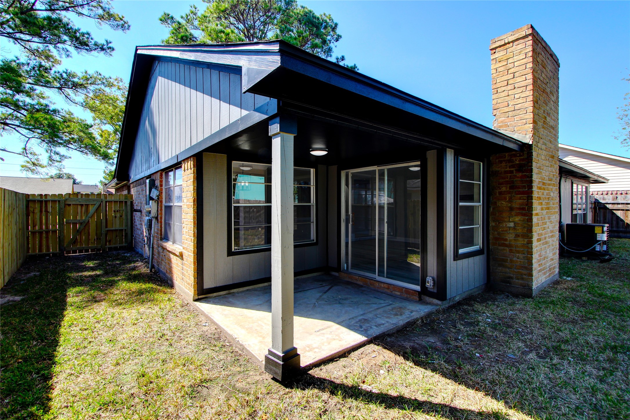 6830 Desert Rose Lane Houston, TX 77086 - Photo 2 of 20 a view of a house with a outdoor space