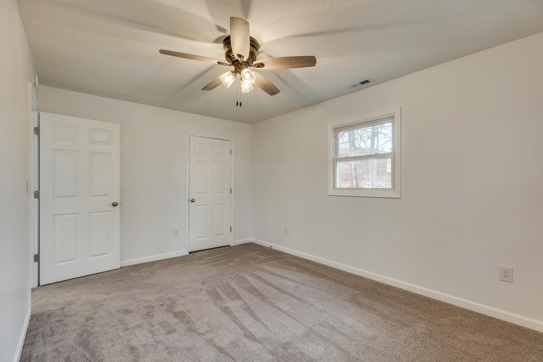 4016 Old Jonesborough Road Jonesborough, TN 37659 - Photo 20 of 41 020