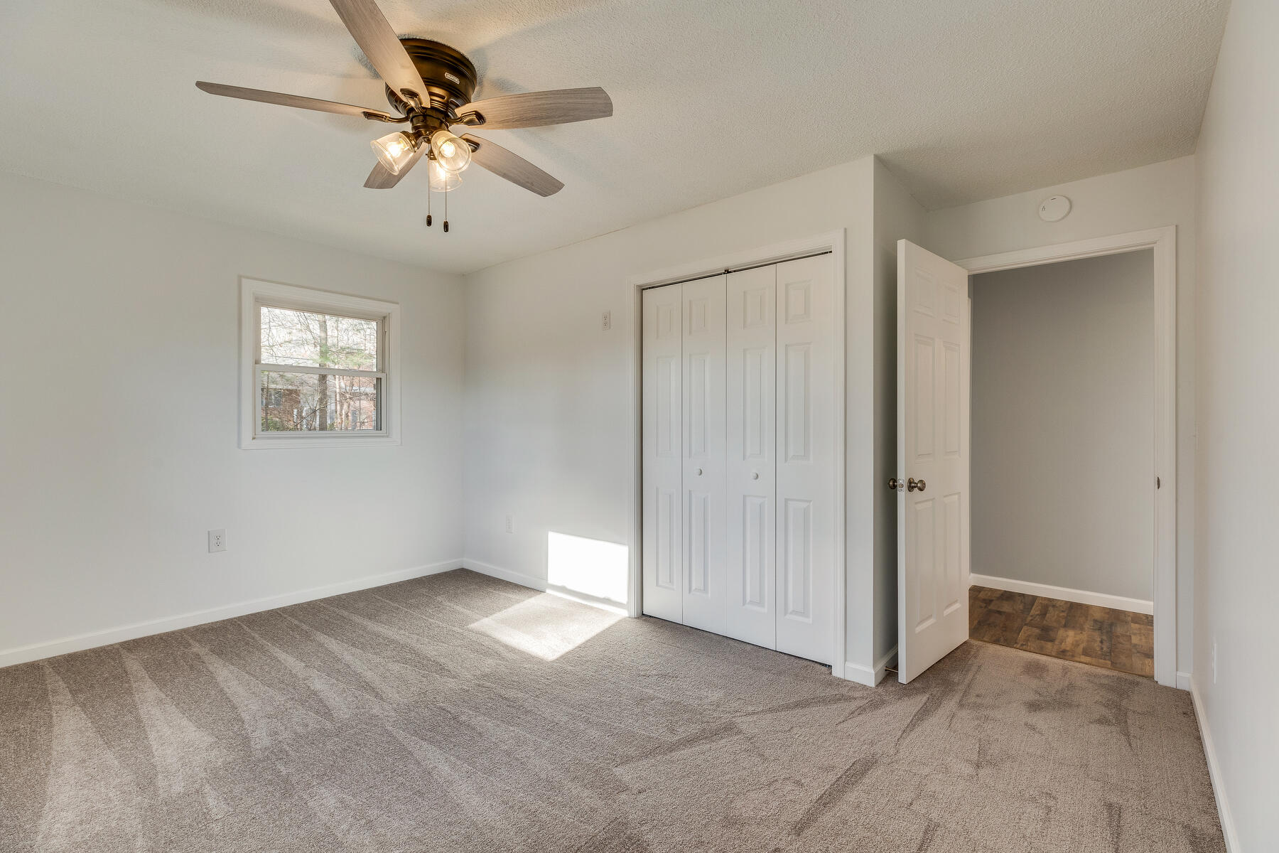 4016 Old Jonesborough Road Jonesborough, TN 37659 - Photo 23 of 41 023