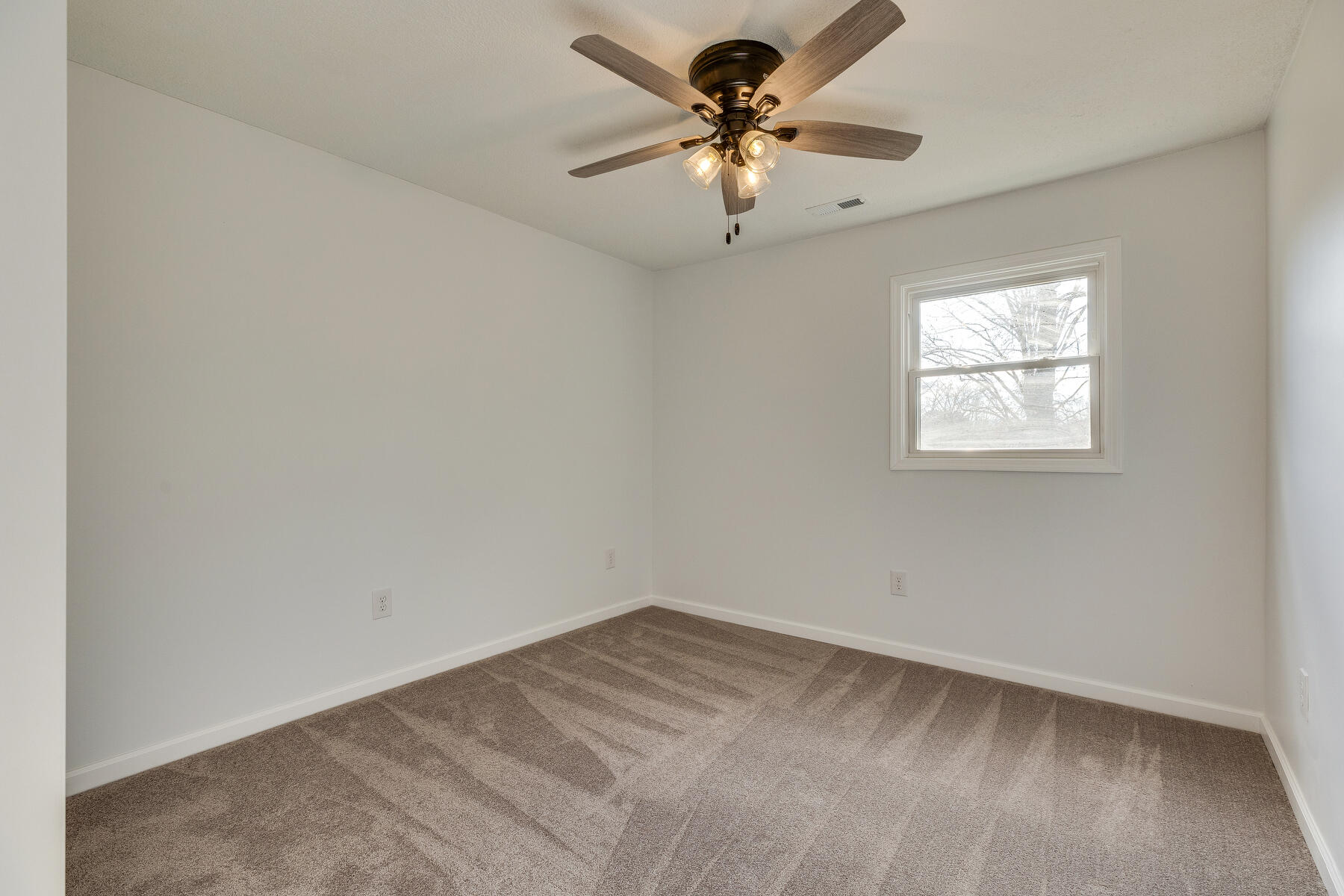 4016 Old Jonesborough Road Jonesborough, TN 37659 - Photo 26 of 41 026