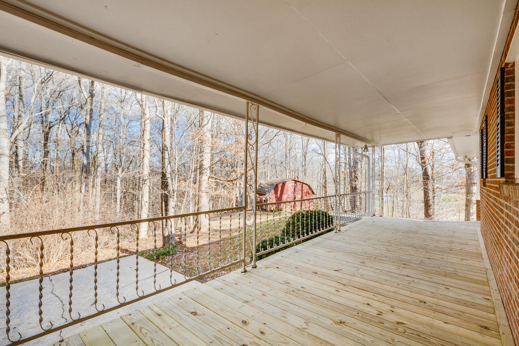 4016 Old Jonesborough Road Jonesborough, TN 37659 - Photo 37 of 41 037