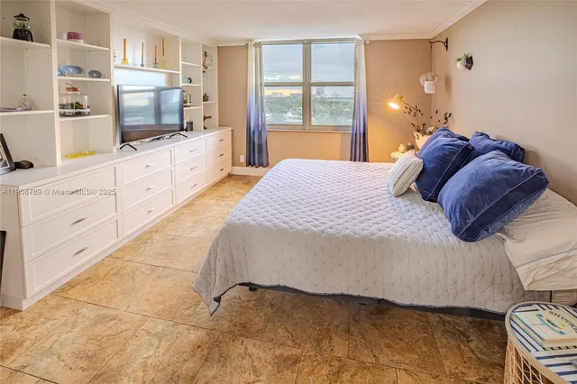 $530,000 | 437 Golden Isles Drive, Unit 9BC, Hallandale Beach, FL 33009