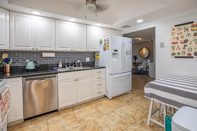 $530,000 | 437 Golden Isles Drive, Unit 9BC, Hallandale Beach, FL 33009