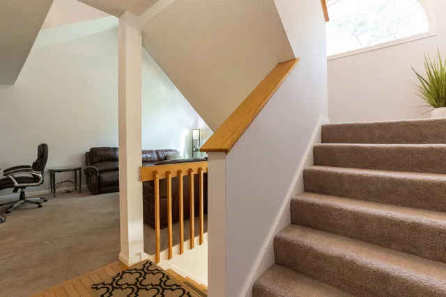 $489,900 | 319 Fox Run Road, Hudson, NH 03051