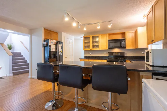 $489,900 | 319 Fox Run Road, Hudson, NH 03051