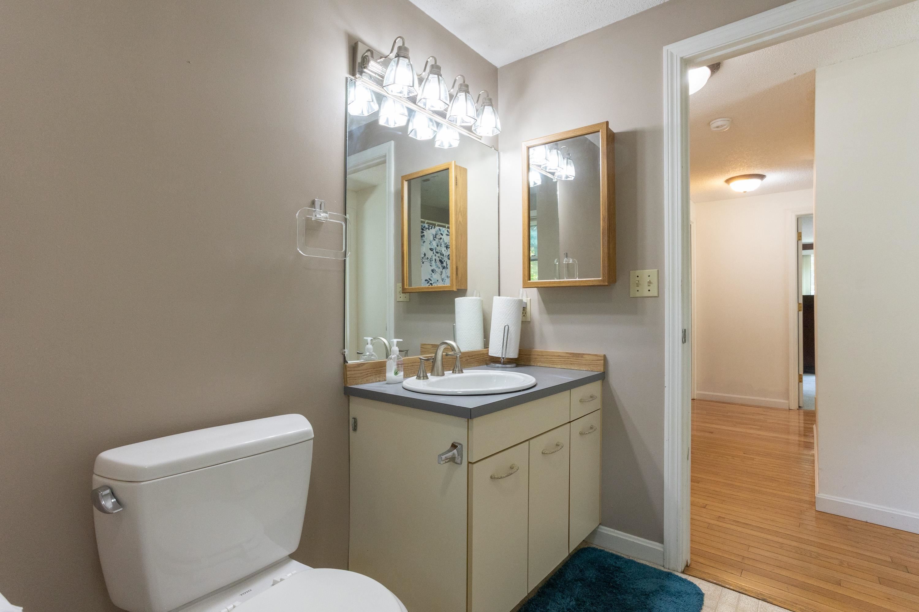 319 Fox Run Road Hudson, NH 03051 - Photo 29 of 58