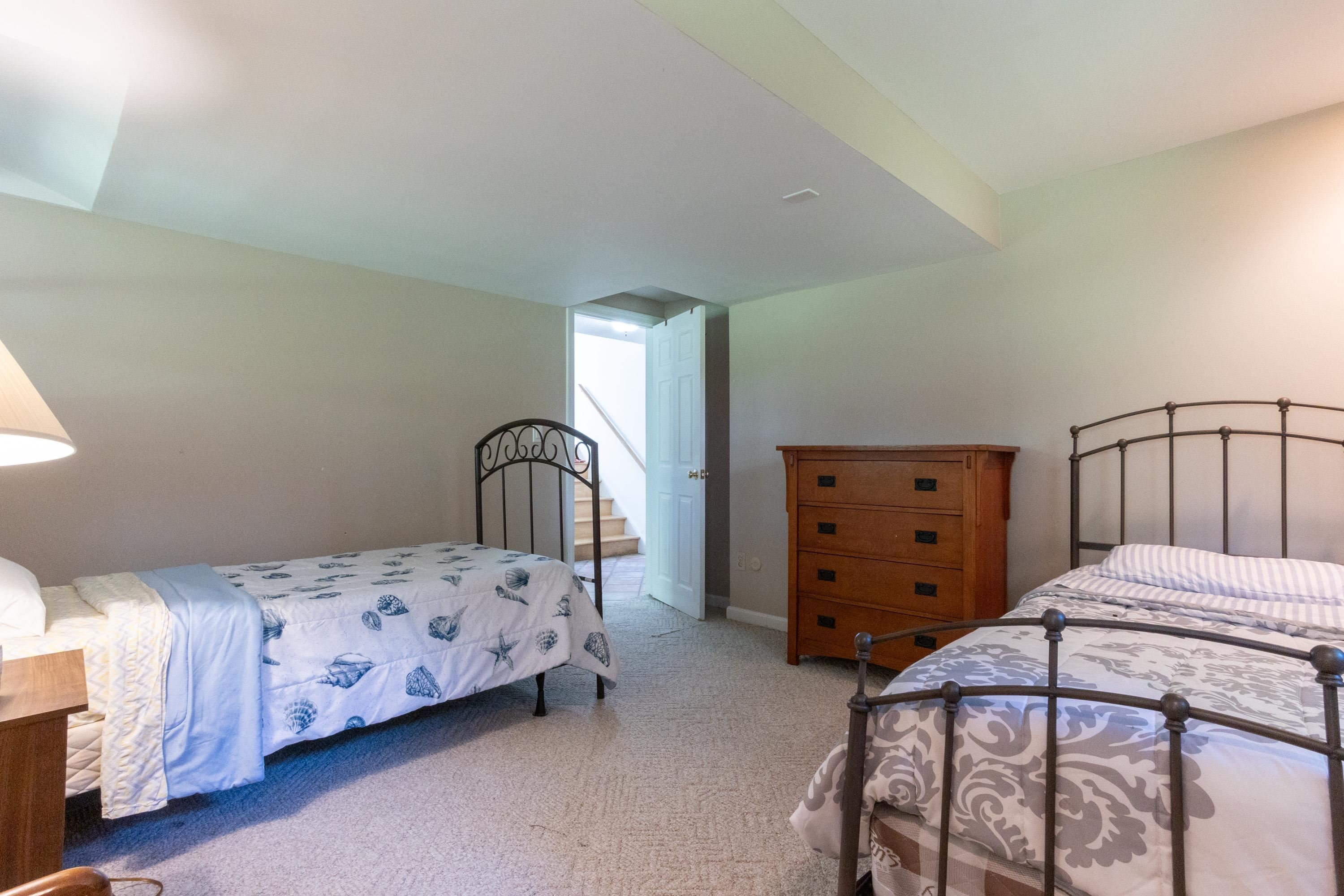 319 Fox Run Road Hudson, NH 03051 - Photo 44 of 58