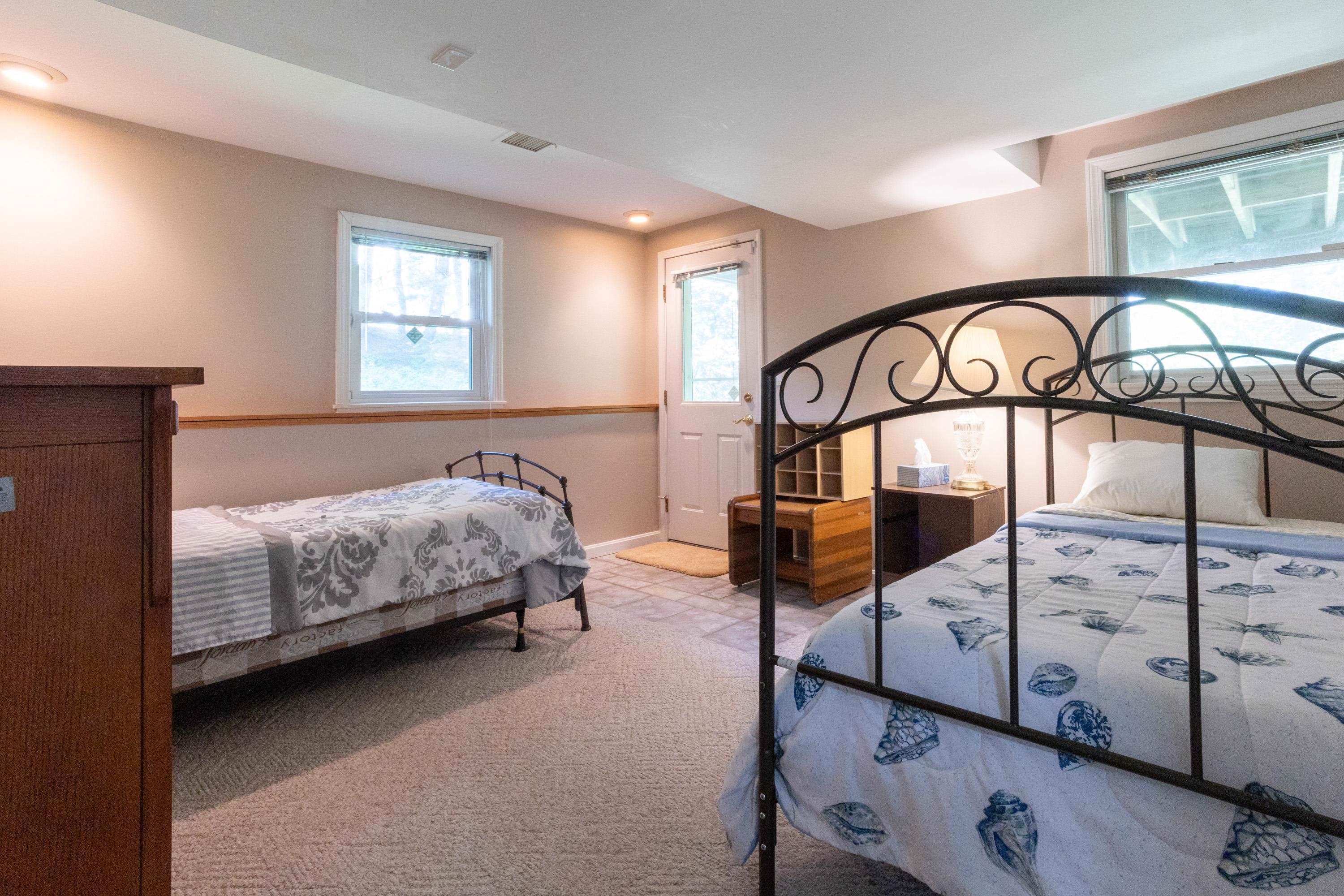 319 Fox Run Road Hudson, NH 03051 - Photo 45 of 58