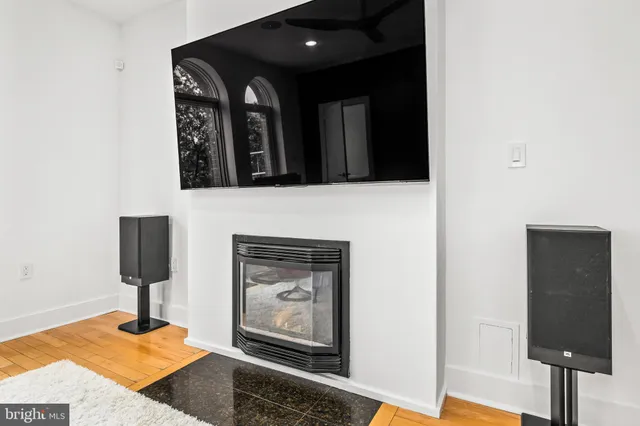 $659,900 | 115 New York Avenue Northwest, Unit 9, Washington, DC 20001