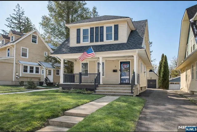 $599,900 | 12 Ward Place, Caldwell, NJ 07006