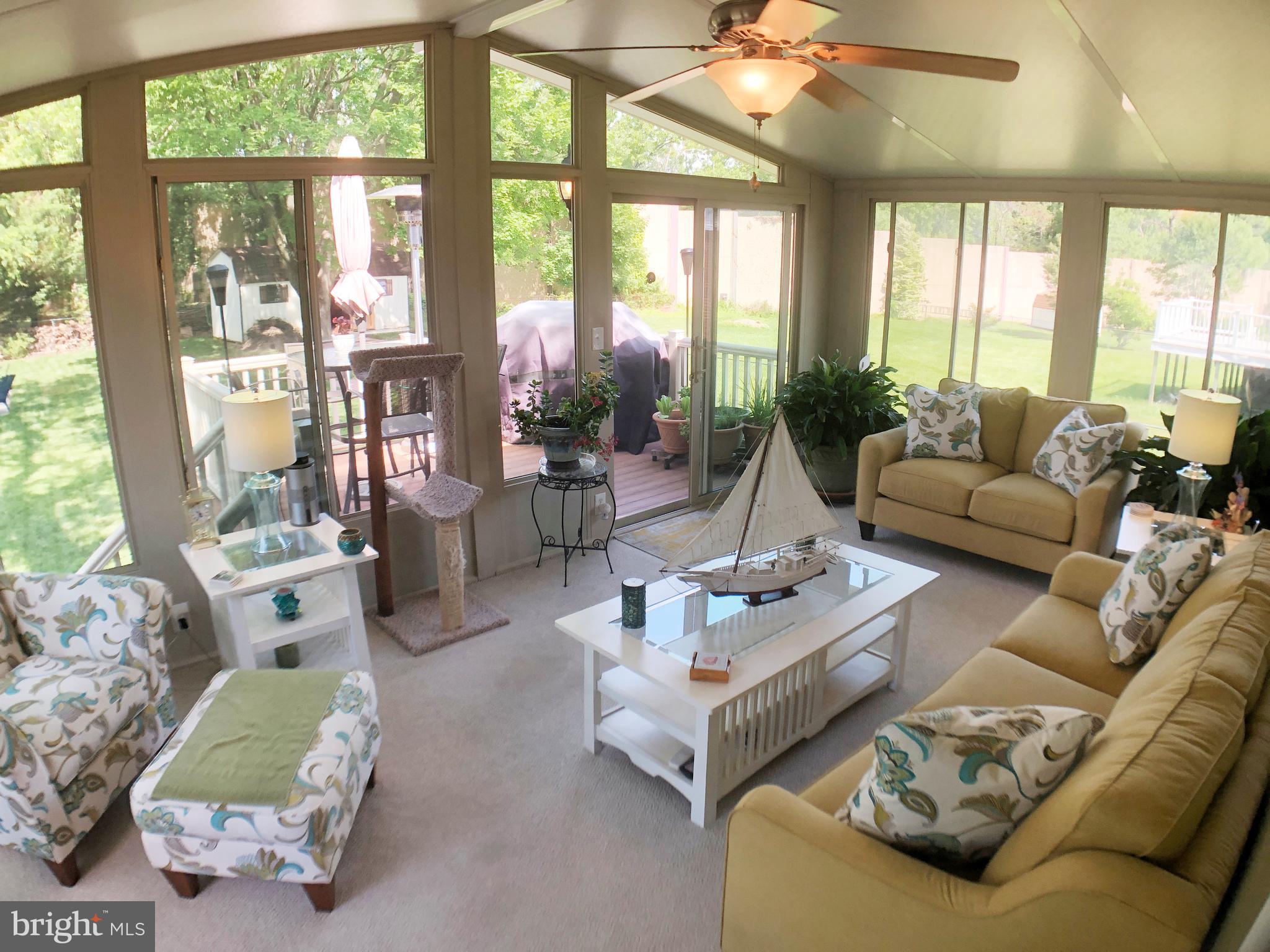 16116 Laurel Ridge Drive Laurel, MD 20707 - Photo 12 of 37 Wonderful Space To Relax And Enjoy The Day!
