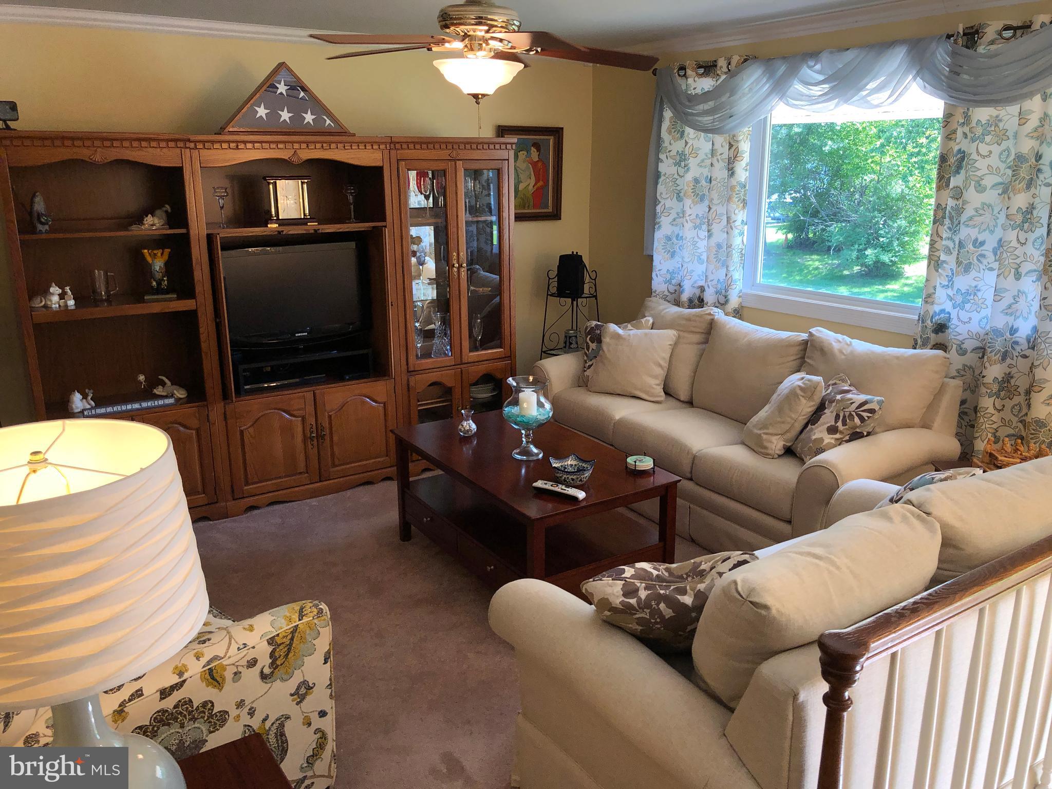 16116 Laurel Ridge Drive Laurel, MD 20707 - Photo 14 of 37 Bright Open Living Room