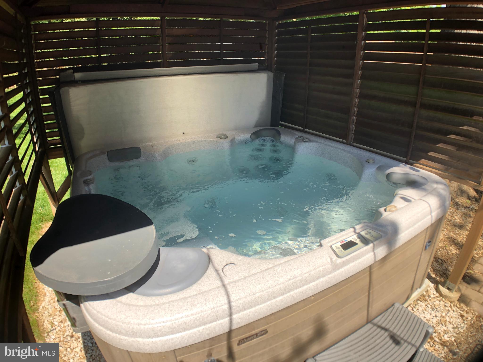 16116 Laurel Ridge Drive Laurel, MD 20707 - Photo 5 of 37 Hot Tub With Gazebo