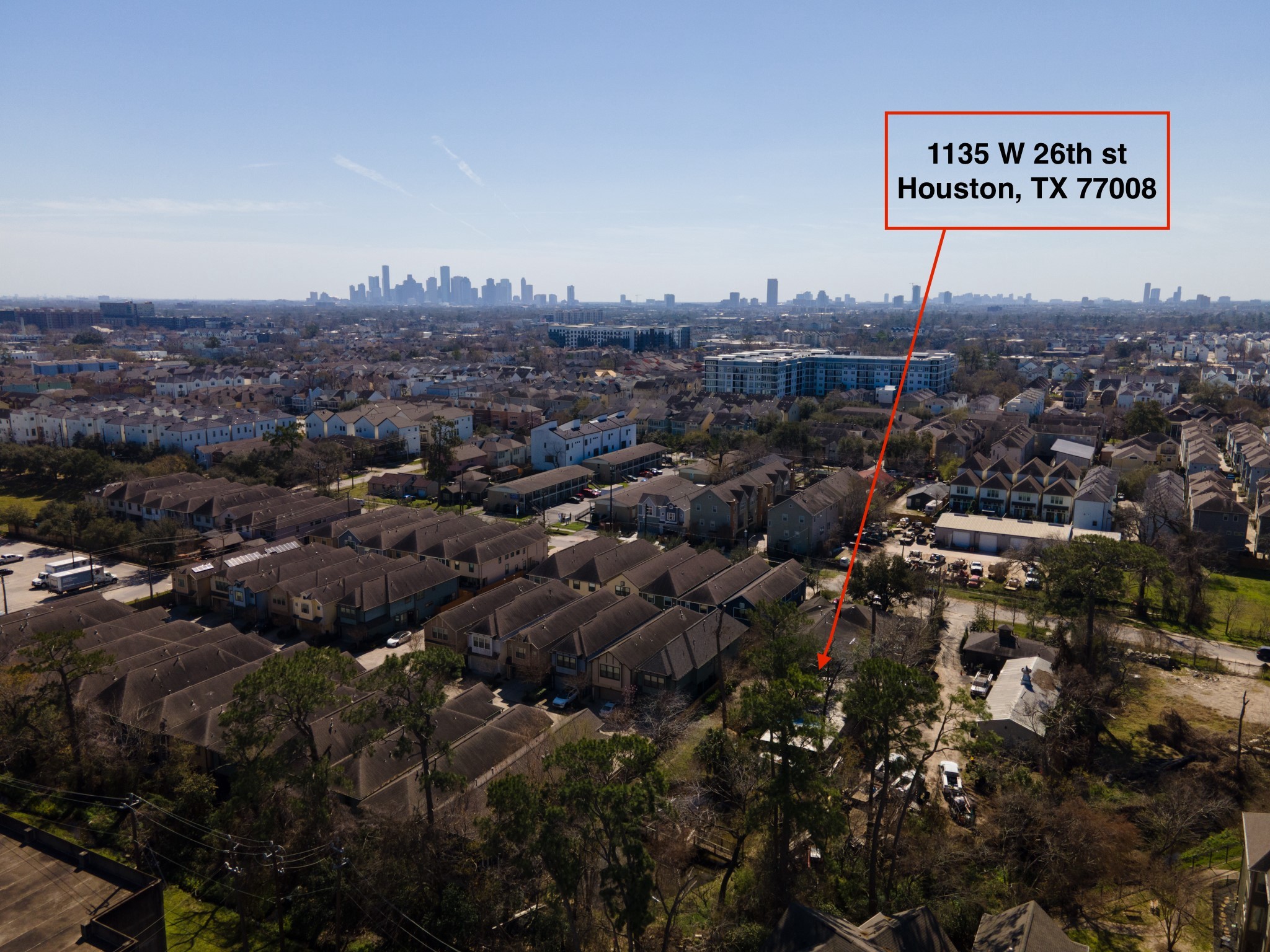 1135 West 26th Street, Unit 5 Houston, TX 77008 - Photo 9 of 30 a view of a city