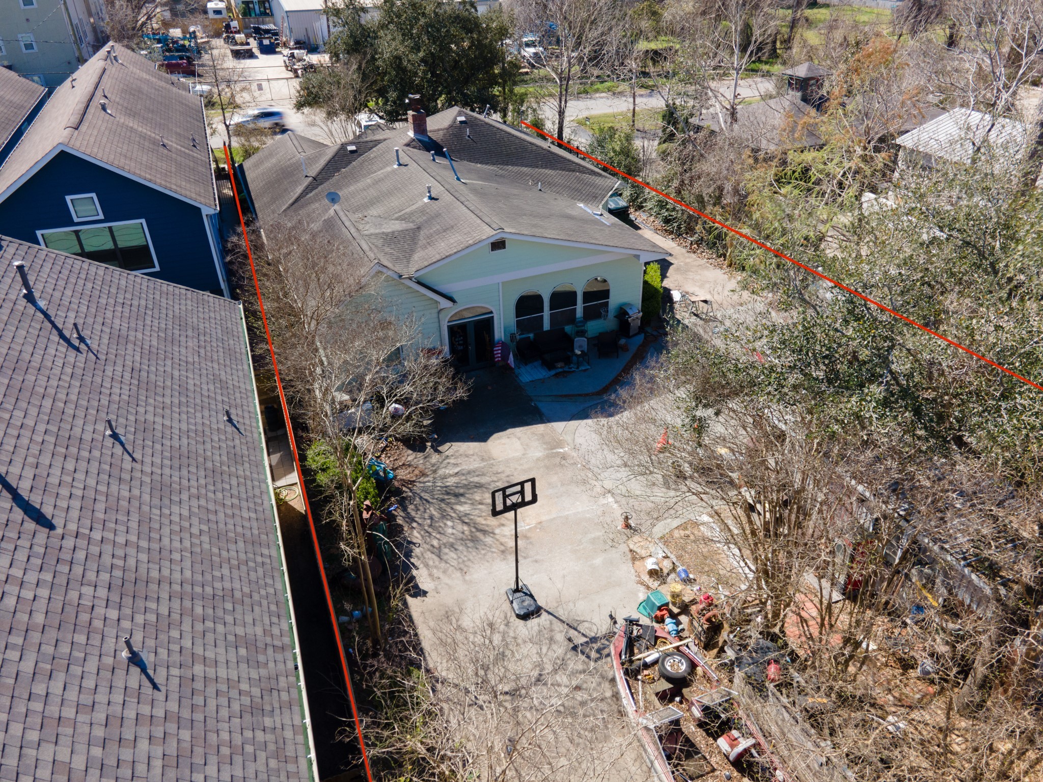 1135 West 26th Street, Unit 5 Houston, TX 77008 - Photo 10 of 30 an aerial view of a house with a yard