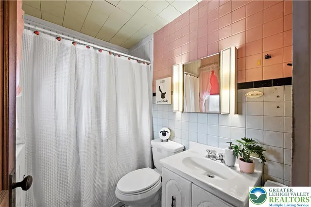 $374,900 | 4429 Hecktown Road, Bethlehem, PA 18020