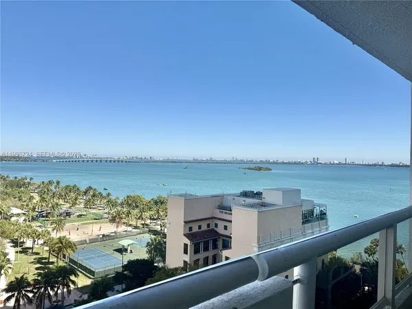 $3,700 | 1717 North Bayshore Drive, Unit A1548, Miami, FL 33132