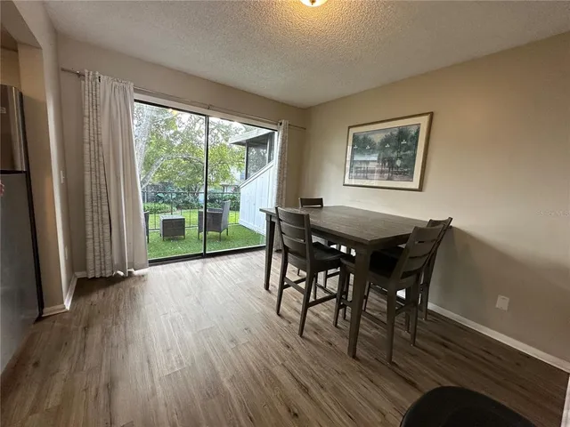 $1,800 | 6060 Village Circle North, Orlando, FL 32822