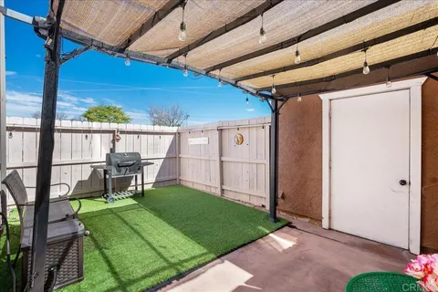 $420,000 | 1463 North Broadway, Unit A, Escondido, CA 92026