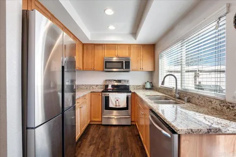 $420,000 | 1463 North Broadway, Unit A, Escondido, CA 92026