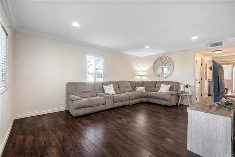 $420,000 | 1463 North Broadway, Unit A, Escondido, CA 92026