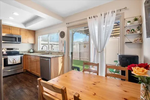 $420,000 | 1463 North Broadway, Unit A, Escondido, CA 92026