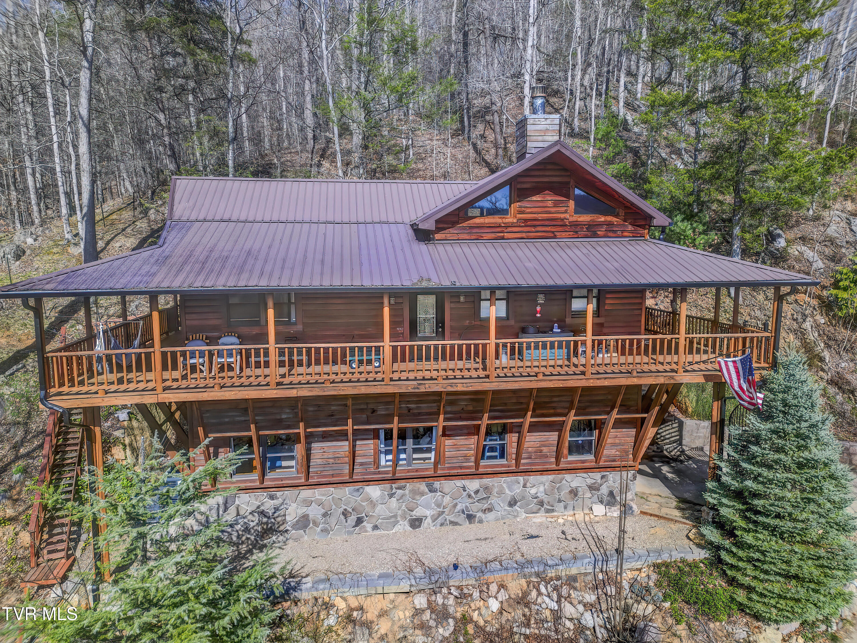 665 Laurels Road Johnson City, TN 37601 - Photo 1 of 43 665 Laurels (1)