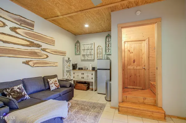 $535,000 | 665 Laurels Road, Johnson City, TN 37601